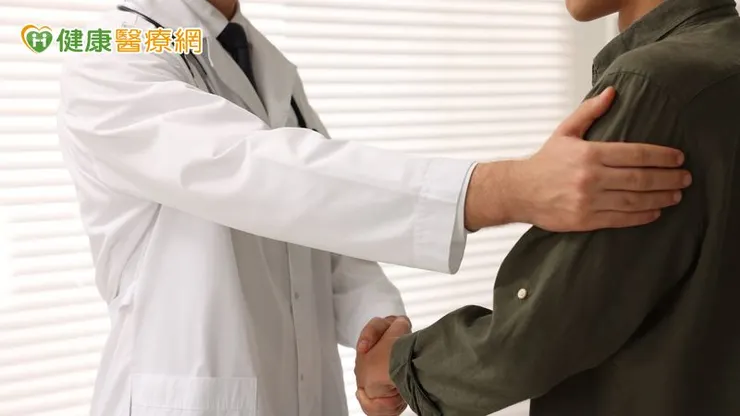 事實上，微脂體劑型的化療藥物並非新藥，過去已長期應用於胰臟癌的第二線治療，且早有健保給付。