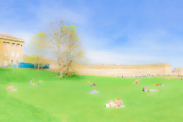 皇家新月樓前的綠色草坪