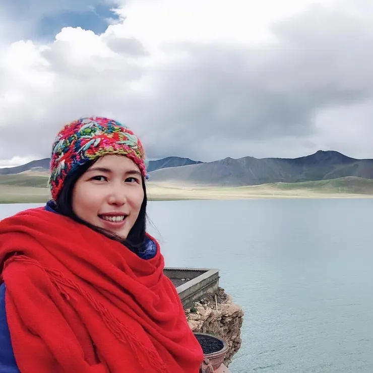 Cheryl，追越過生命暗路，踏上自我修復旅程後，專注於引導人們的光之工作。