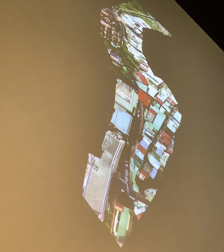 《梅樹坑溪空拍影像》輪播影片是由空拍照連綴組合而成。