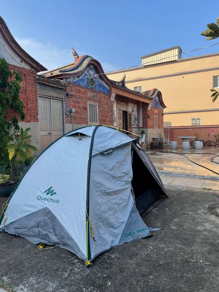 第一頂帳篷再也沒出來玩過