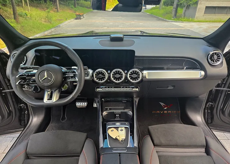2024 Mercedes-AMG GLB35外匯車內裝