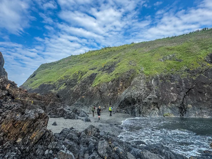 退潮後出現陸地是南方澳縮小版摩西分海！！🤭