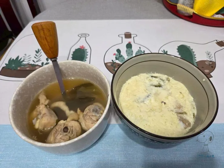 一碗雞湯兩種吃法