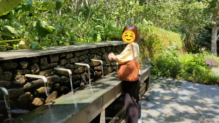 途中的涼亭可以休息,也有水流不停的山泉水龍頭