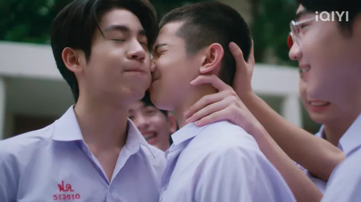 哈哈哈，好友們幫忙手動按頭XDDDD