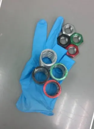 做實驗中拍照紀念~YA