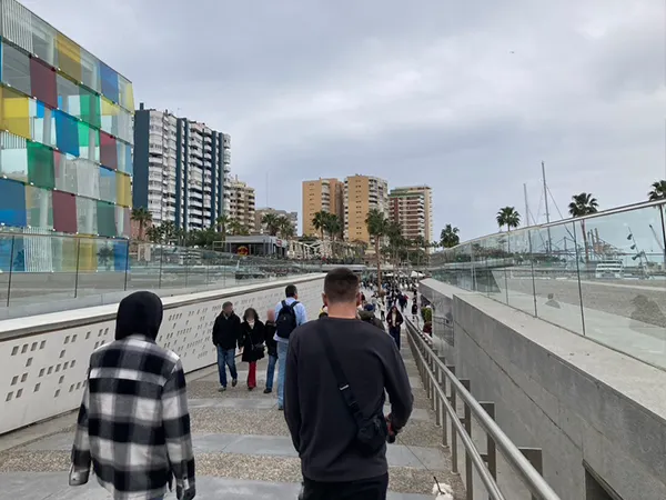 馬拉加龐畢度分館和Muelle Uno 行人徒步區