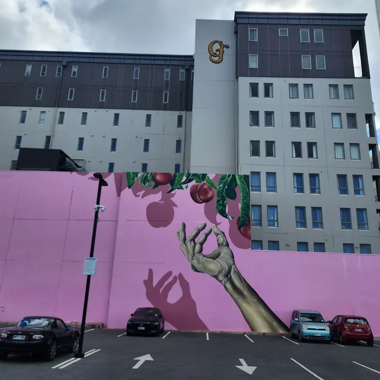 前往住宿路上的壁畫