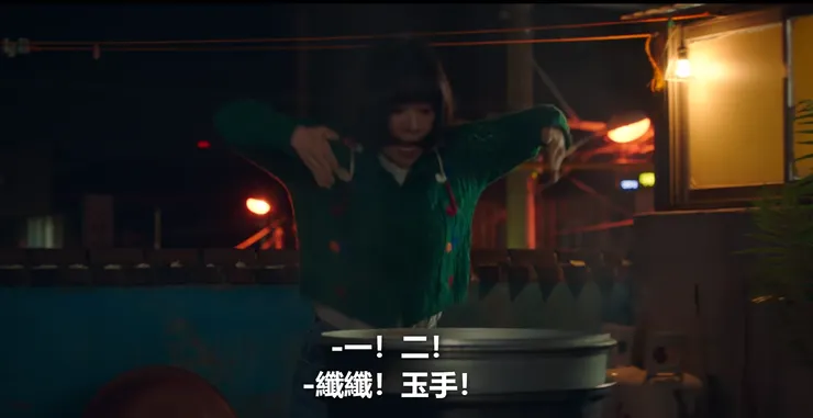 還試圖用鐵砂掌訓練雙手