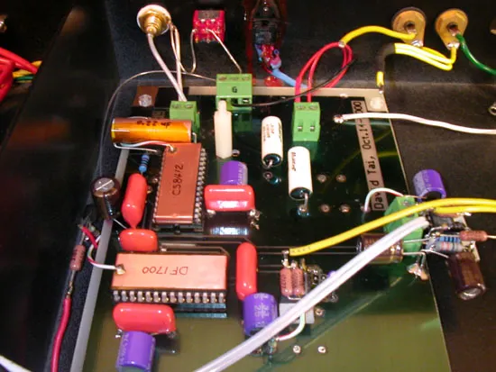 自行 Layout 與洗板的數位接收與數位濾波電路