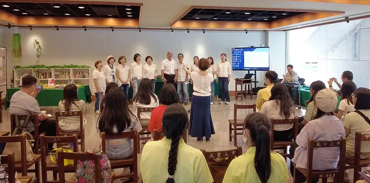 飛揚合唱團演出