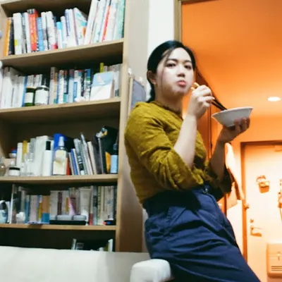 Chien Ying HO的沙龍