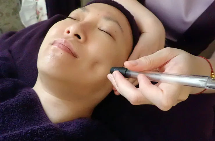 板橋美容去角質保養推薦│芮薇荷夢幻森林spa-板橋館│水飛梭氫水儀