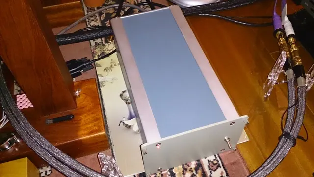 完工後的 LM3875後級，面板上的開關是控制後級輸出至馬達之用