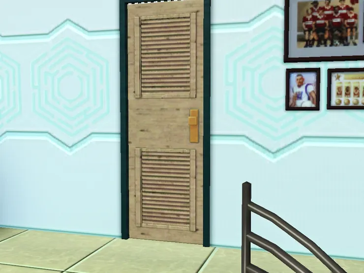 這是翠兒房間的門，比較近樓梯口。