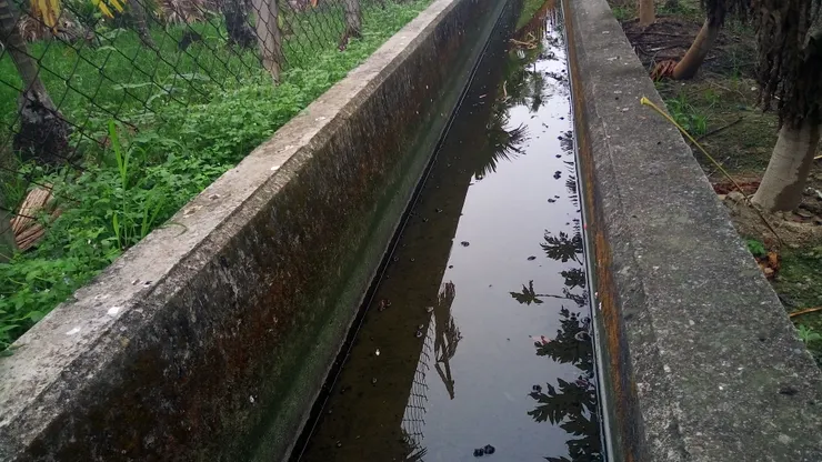 這是灌溉農田的溝渠。