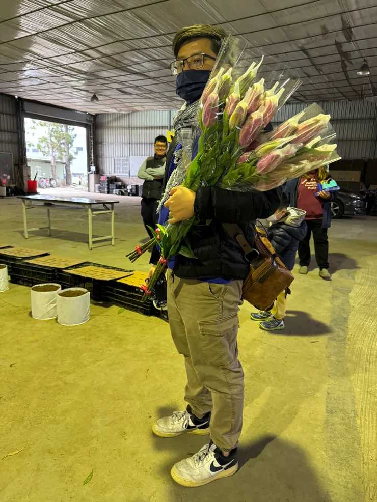 順便加購幾束回家擺著欣賞,非常療癒~