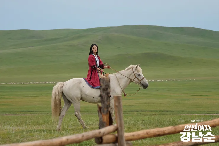 圖片來源：JTBC-《힘쎈여자 강남순》劇照