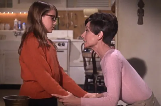 葛羅莉亞又突然回來找蘇西？