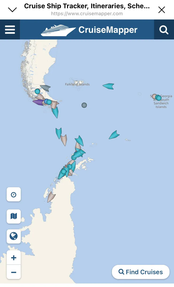 夏天觀光季每天都有一堆船隻來南極半島探訪