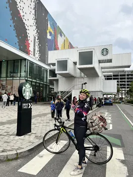 貨櫃星巴克(Starbucks)