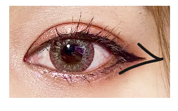 Bobbi Brown 2022聖誕-璀璨星夜鑽石眼頰盤||眼妝2-眼線