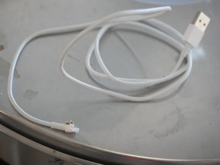 燒起來的轉接頭!!! 驚嚇指數100