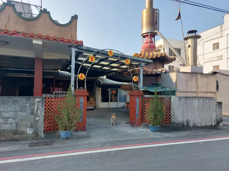 宮廟與可愛柴犬 / 林鴻鈞@並木居