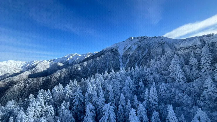這時平均的氣溫約負10度。