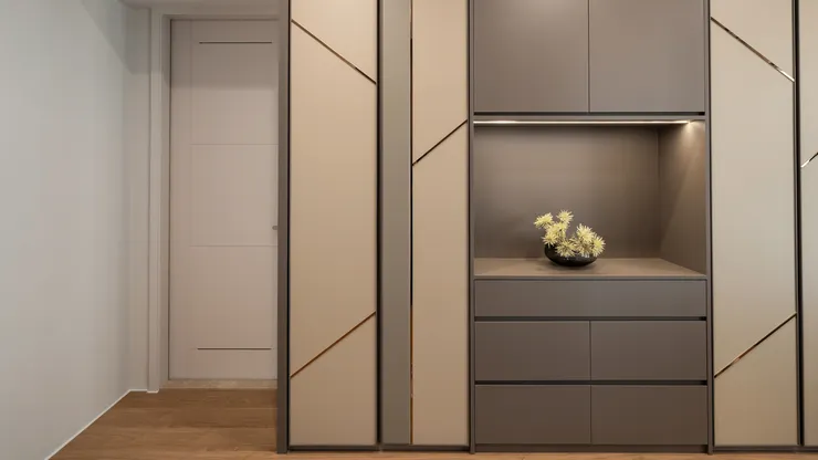 (作品呈現：御之苑 3 房 2 廳「輕奢飯店宅」，宅家就能 0 秒開啟渡假模式｜高雄藝瓦室內設計)