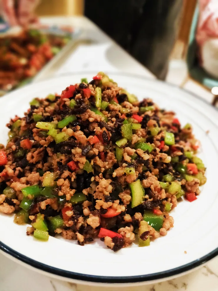 有一點點像是蒼蠅頭的口感．．．