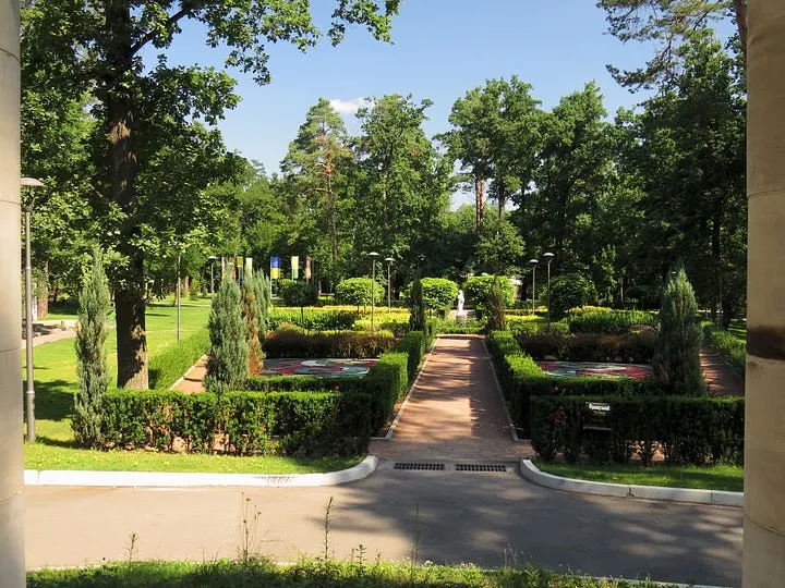 布恰的城市公園（City Park in Bucha, Kiev region, Ukraine），2014年7月20日
