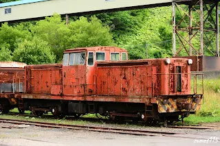 在一旁的除籍車，銘版已全被拔除