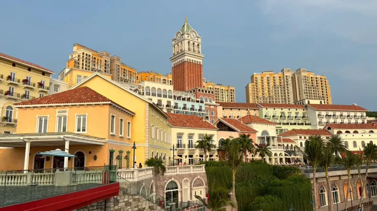 這不是威尼斯的聖馬可鐘樓嗎?