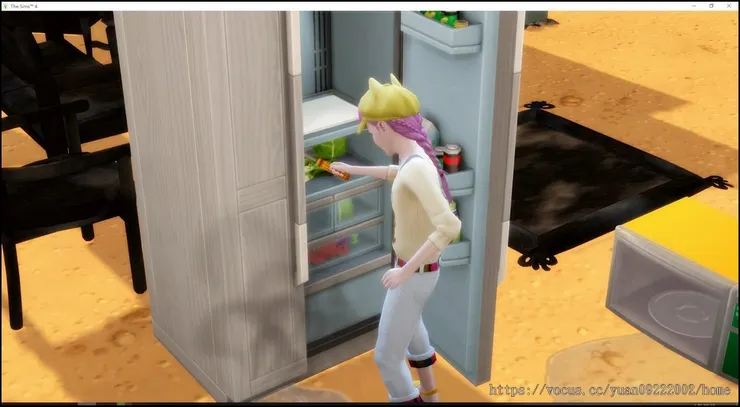 父母結婚時,默默修理冰箱的香蕉。