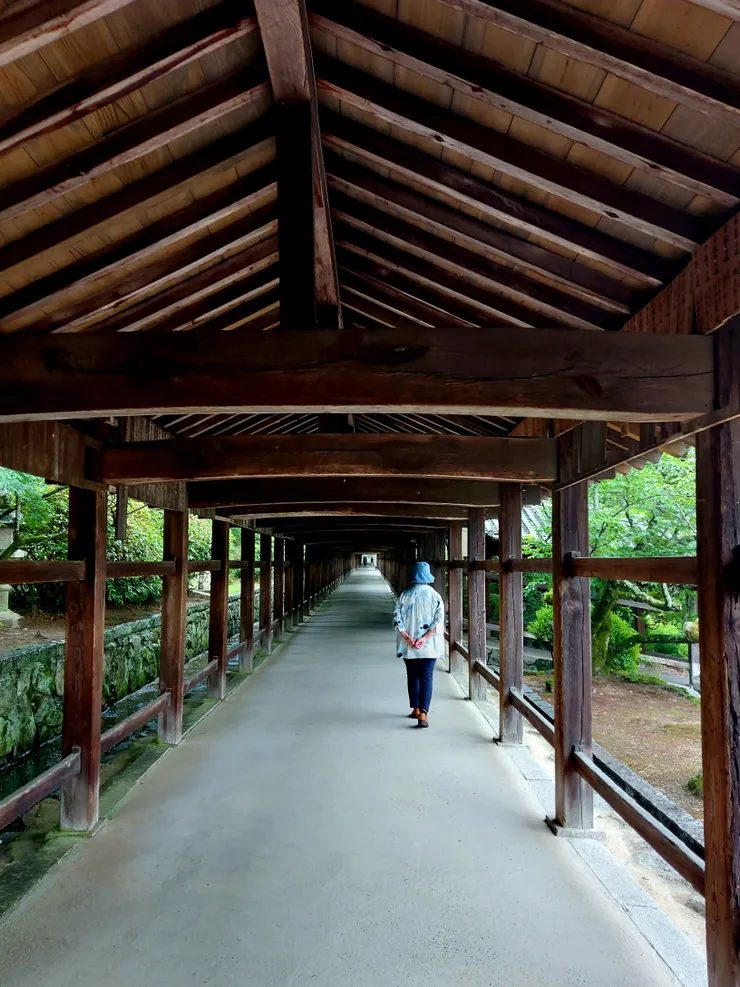 看不到盡頭的大迴廊