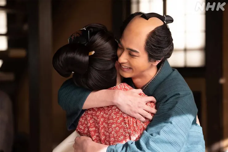 青梅竹馬的兩人終於能夠廝守