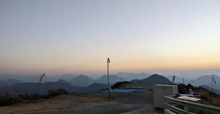 飛行傘出發的平台