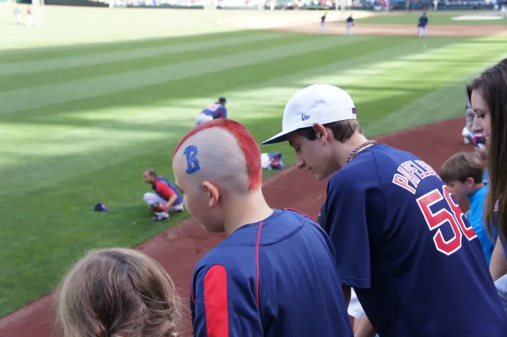 連髮型都配合球隊，是真愛無誤