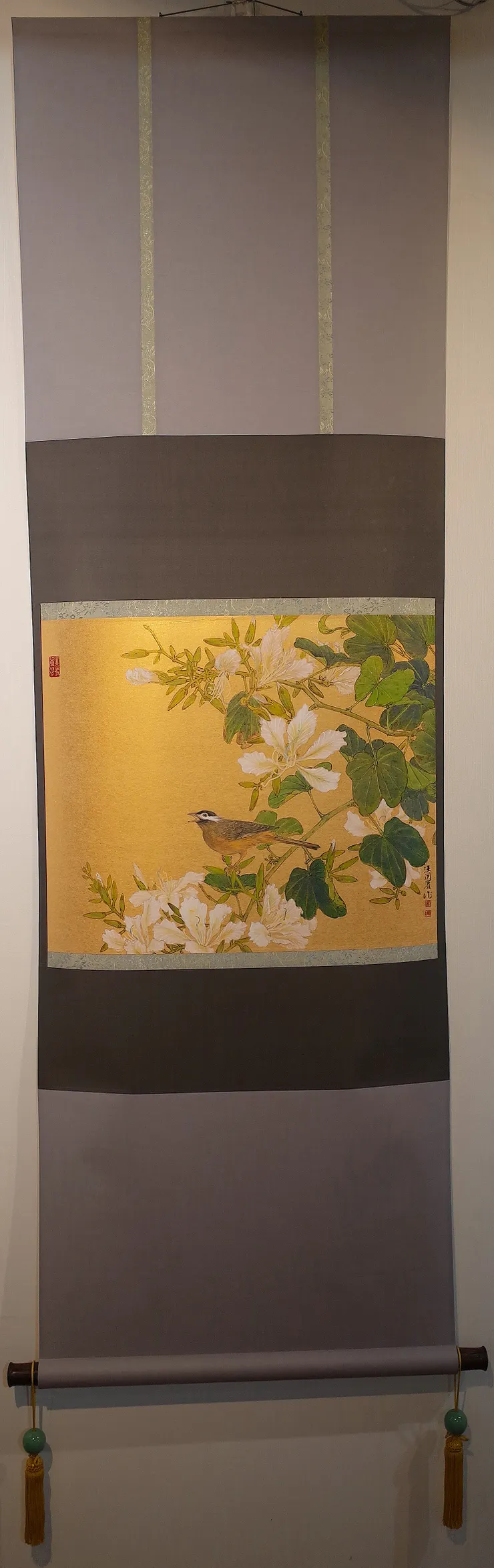 〈鳥啼深處〉裱褙