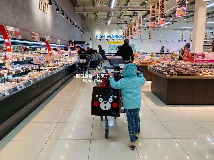 在當地超市尋寶也是自助旅行最大的樂趣。