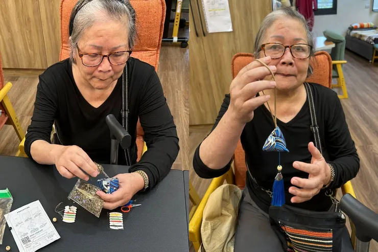 （圖說：曾經搖著手說「我不行。」的寶玉阿嬤，如今在工作人員的陪伴下，用雙手創作找回自信。圖/伊甸茂安頤福社區長照機構）