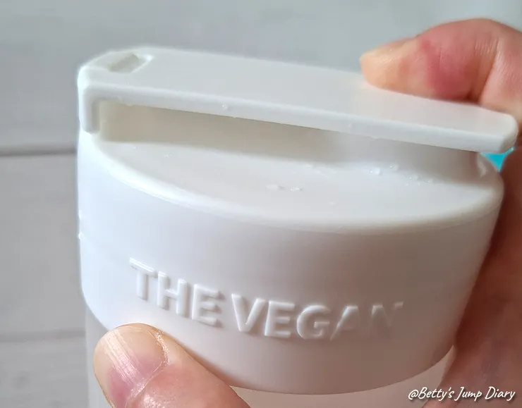 ▲【樂維根】高鈣優蛋白燕麥奶/圖片來源:Betty's Jump Diary