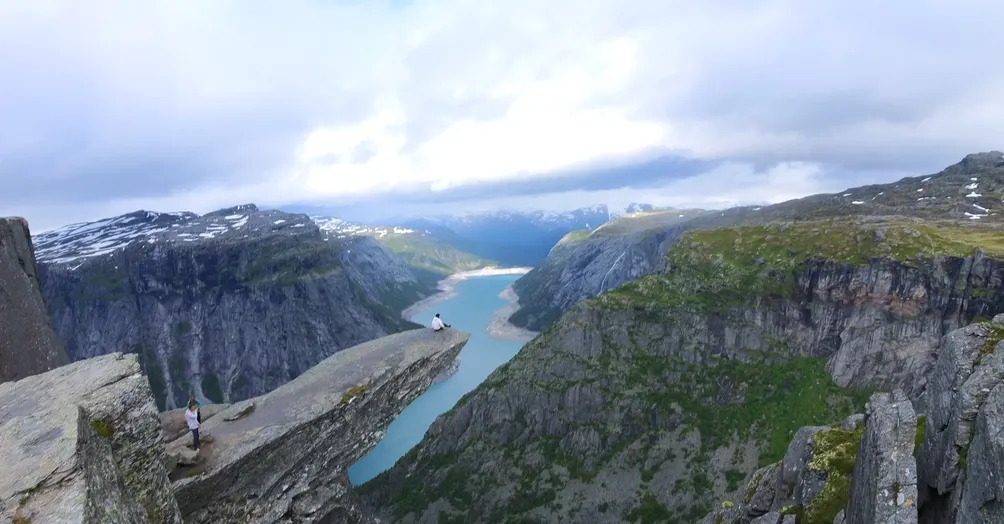 咖啡 獨旅 讀旅
