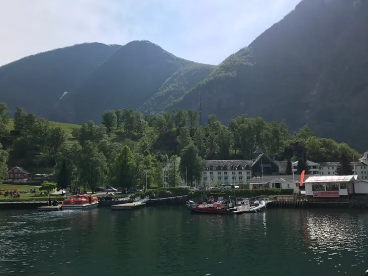 靜謐的山與湖,帶來靜謐的心境