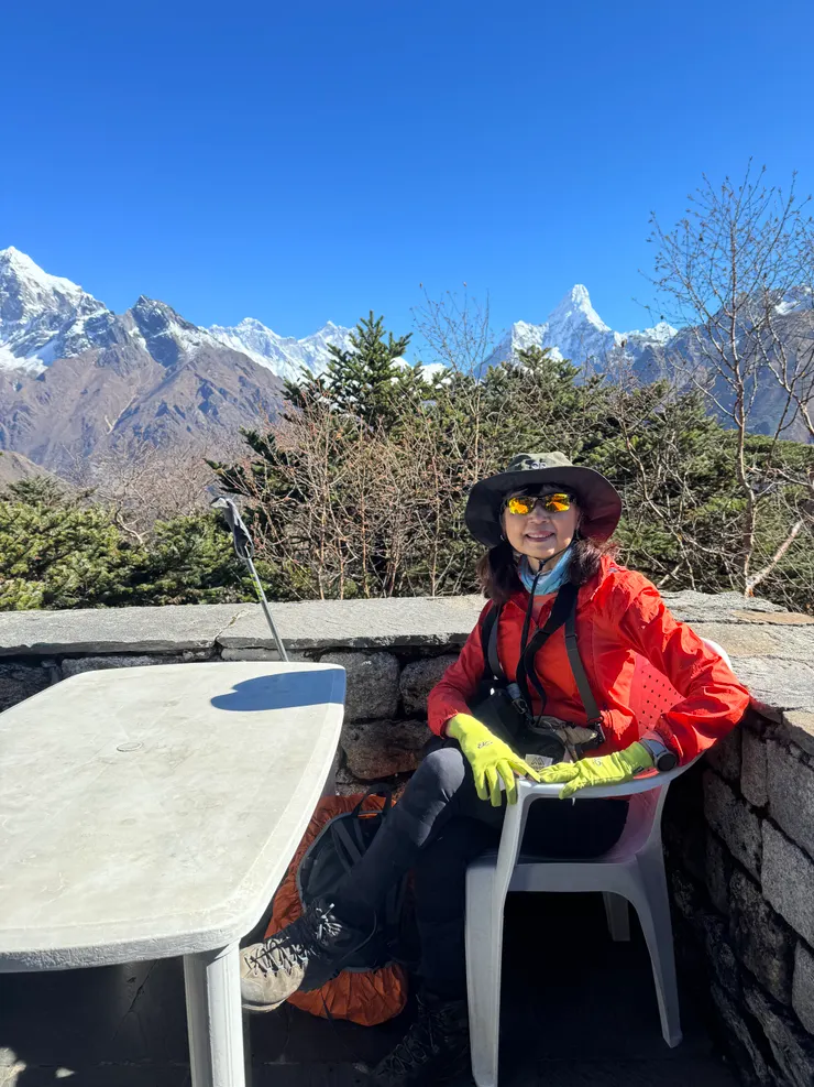 在飯店陽台賞景─等待我點的Masala Tea