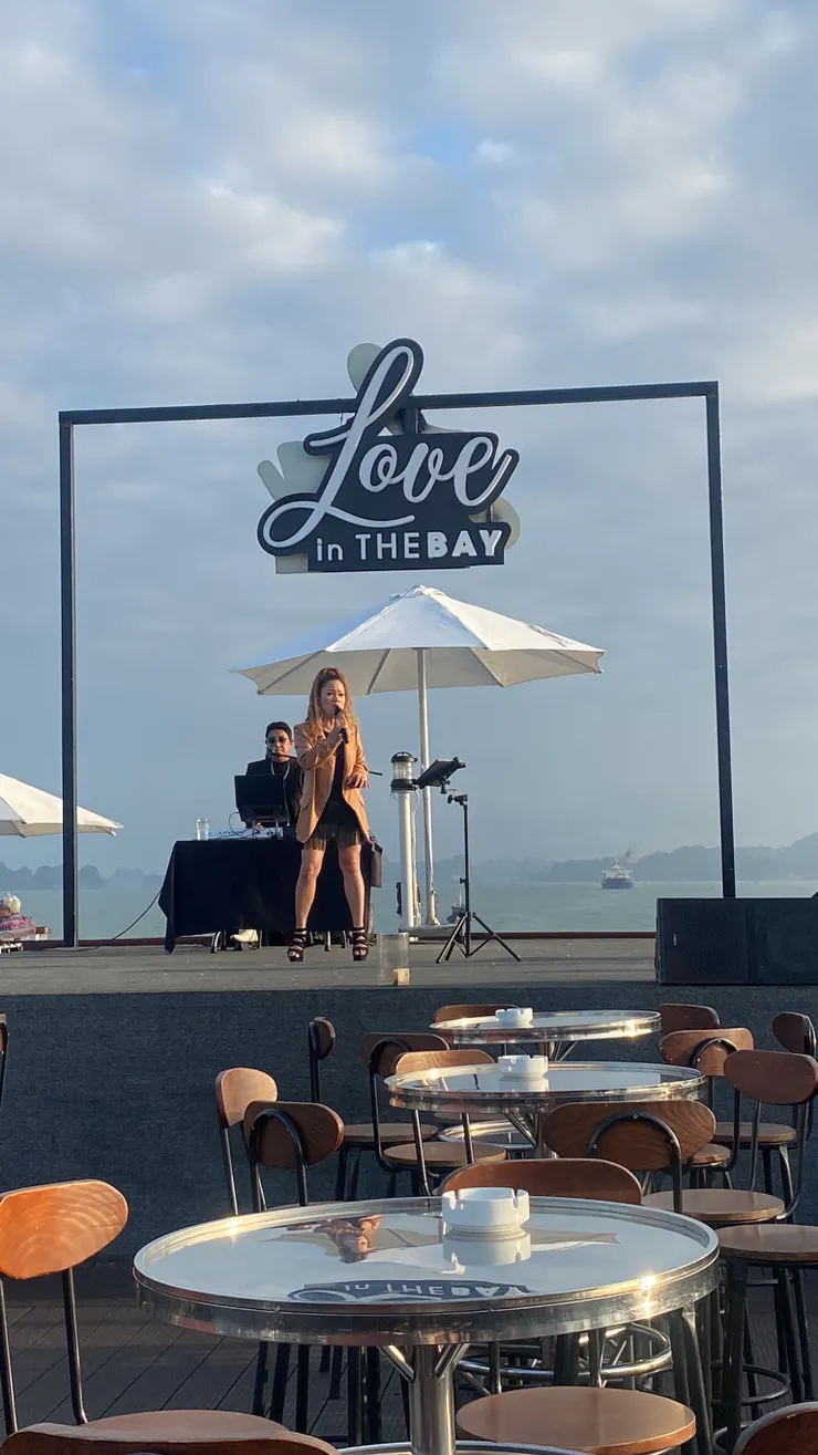 下午時段有戶外LIVE SHOW