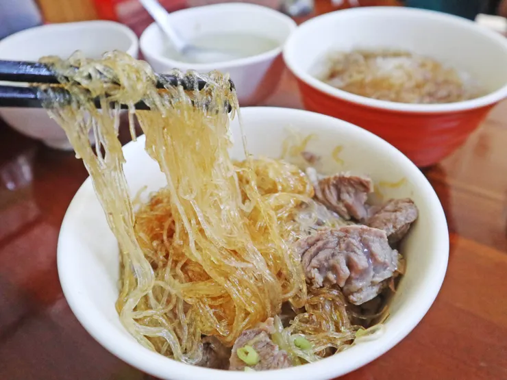 芳德豬肉冬粉 / 菊花肉乾冬粉 (小份)。