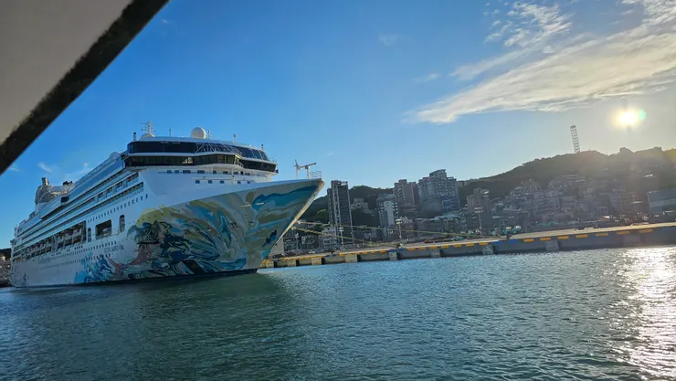 我們一家人似乎都愛上了郵輪旅遊!希望麗星郵輪探索星號爸媽玩得開心!